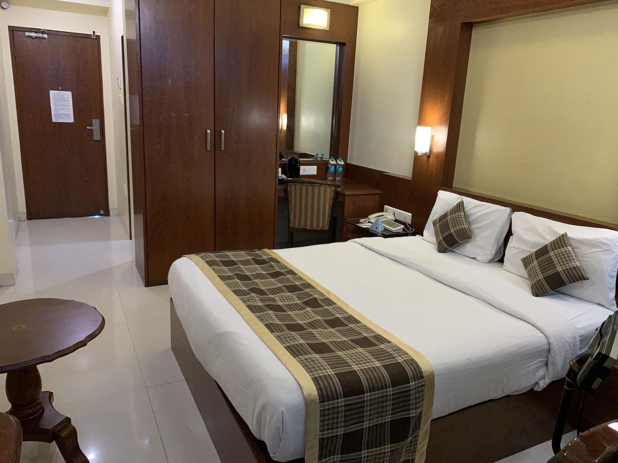 FabHotel Shubhangan Mumbai Bagian luar foto