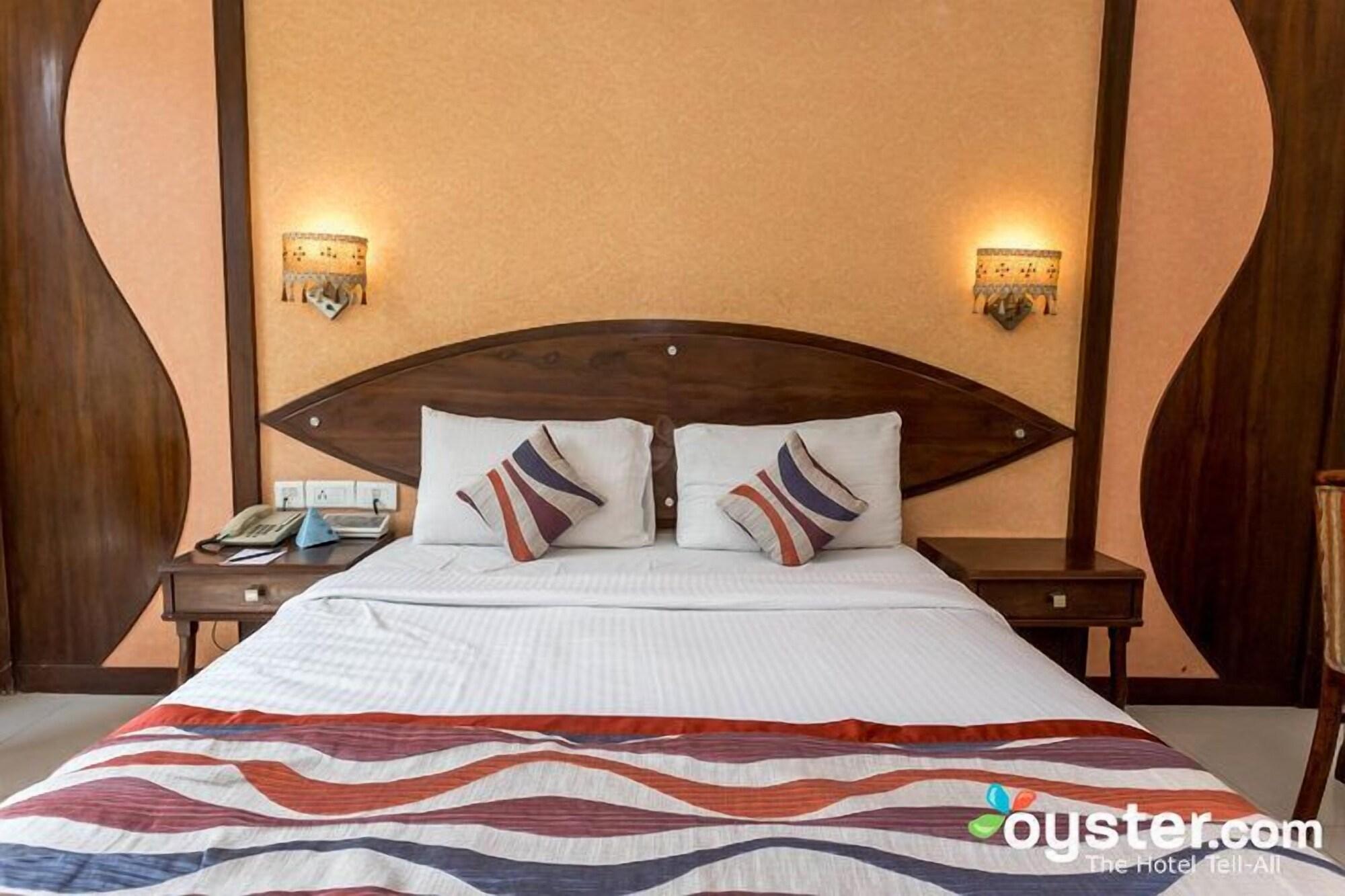 FabHotel Shubhangan Mumbai Bagian luar foto