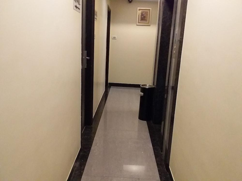 FabHotel Shubhangan Mumbai Bagian luar foto