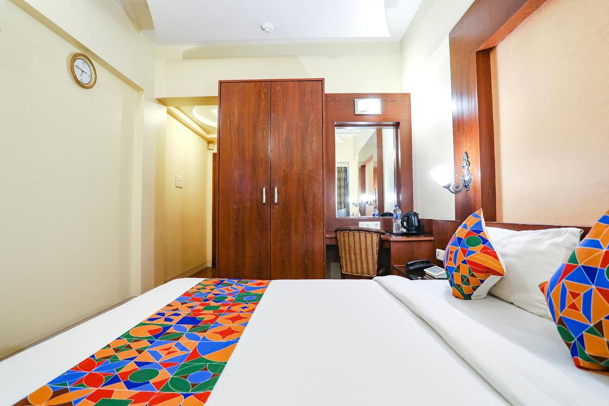 FabHotel Shubhangan Mumbai Bagian luar foto