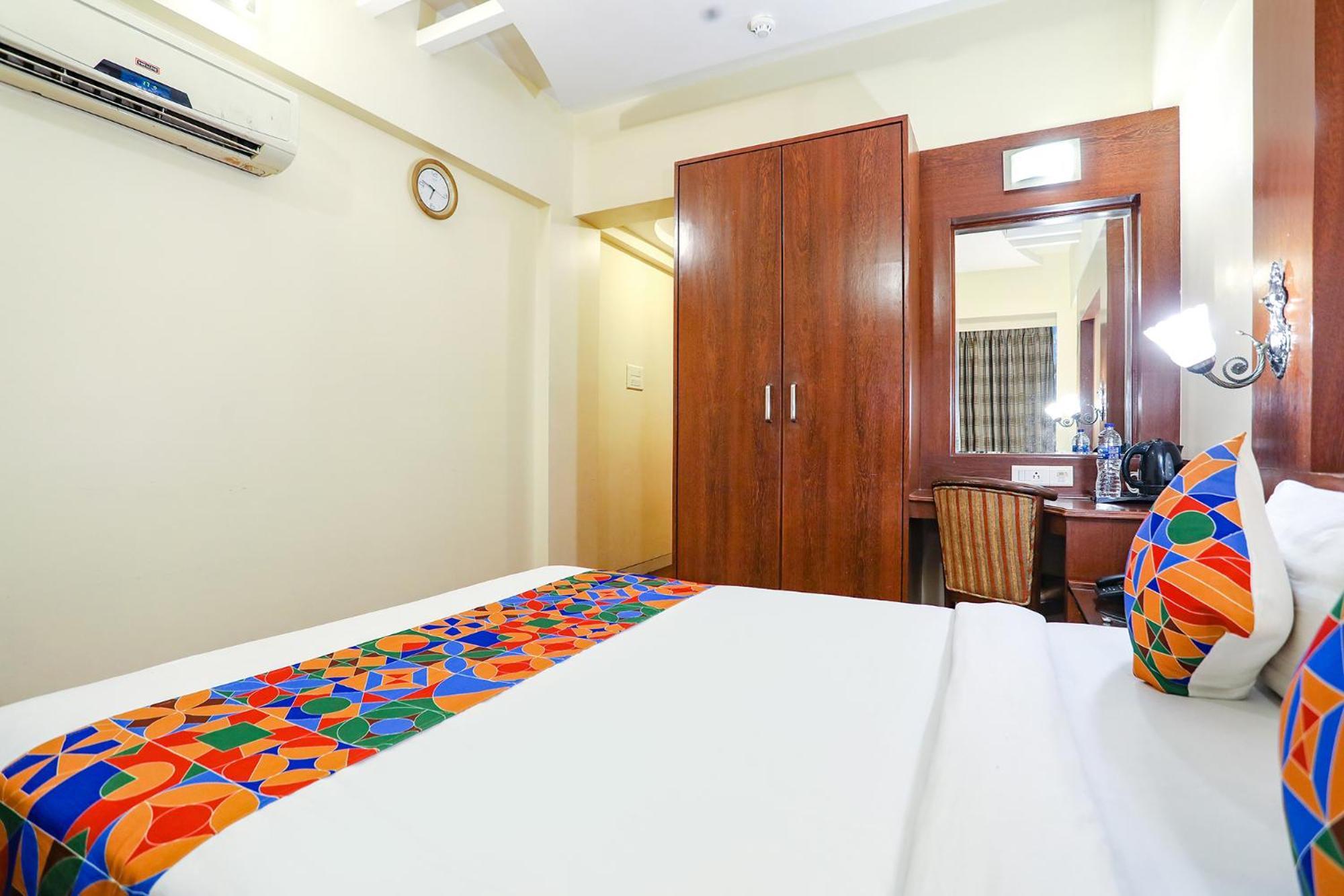 FabHotel Shubhangan Mumbai Bagian luar foto