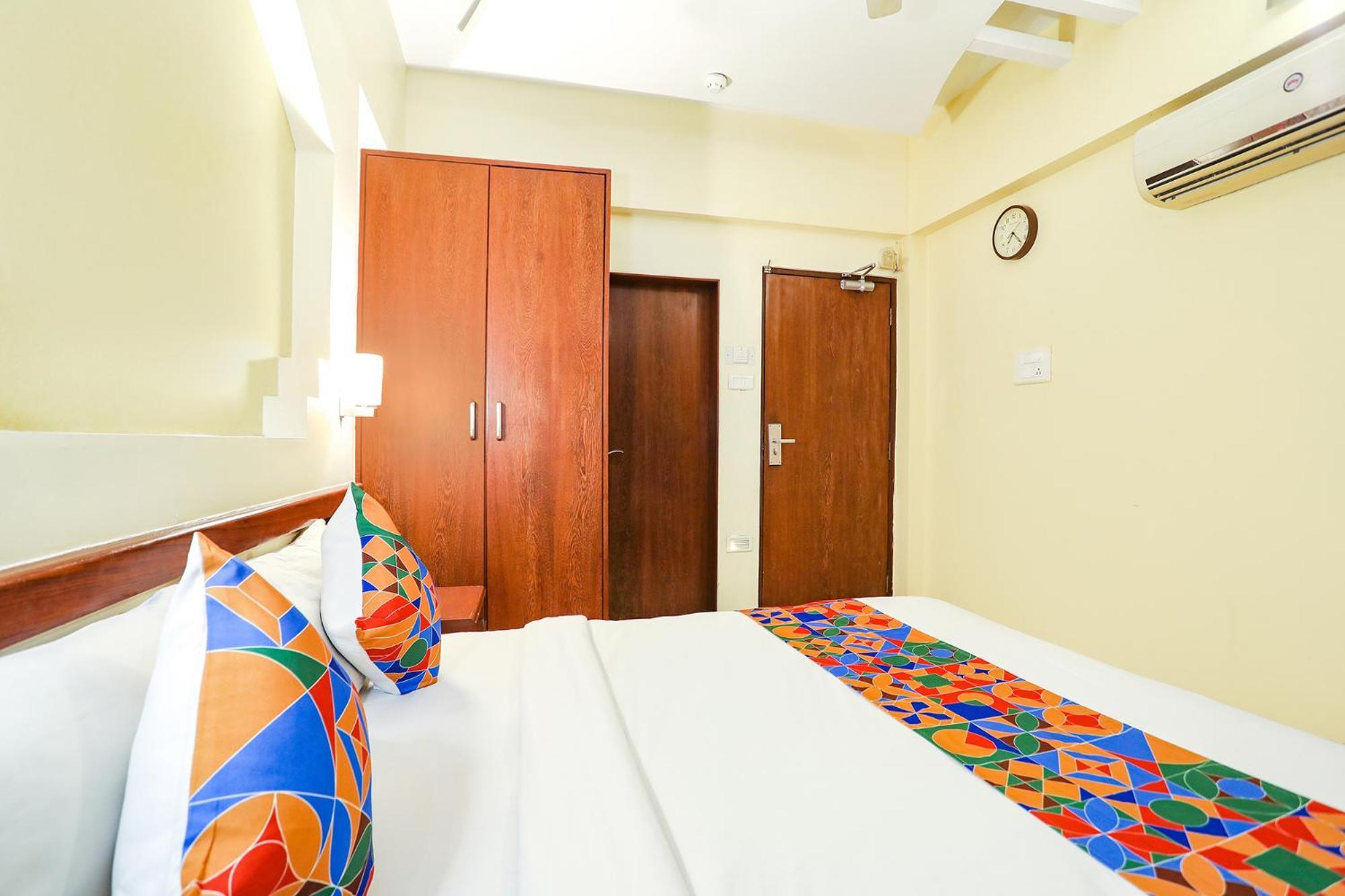 FabHotel Shubhangan Mumbai Bagian luar foto