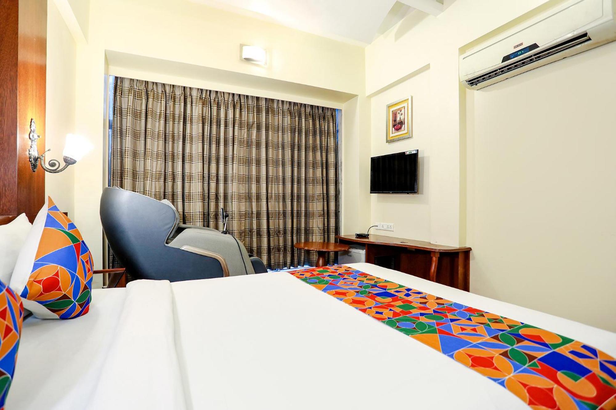 FabHotel Shubhangan Mumbai Bagian luar foto
